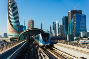 Dubai vs Abu Dhabi : Where Should You Buy?